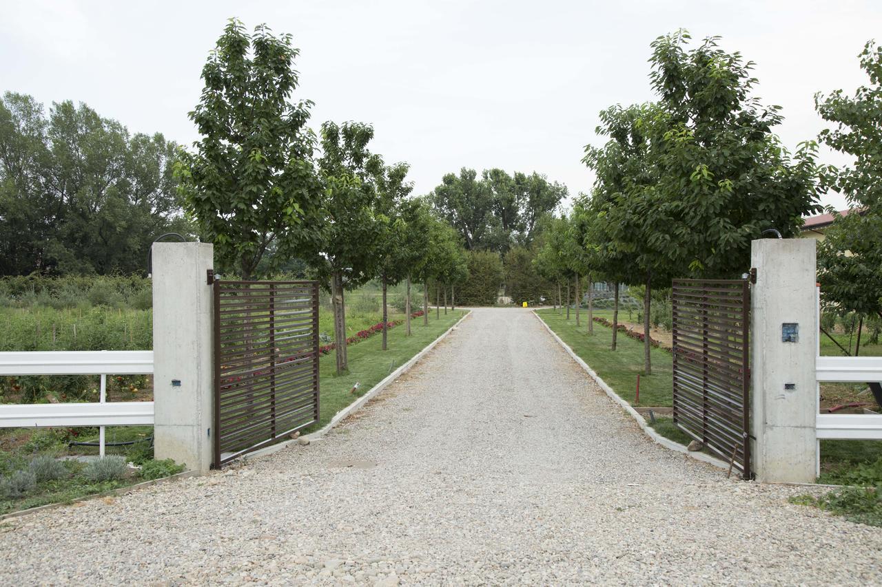 Agriturismo Dolce Luna Villa Milan Exterior photo